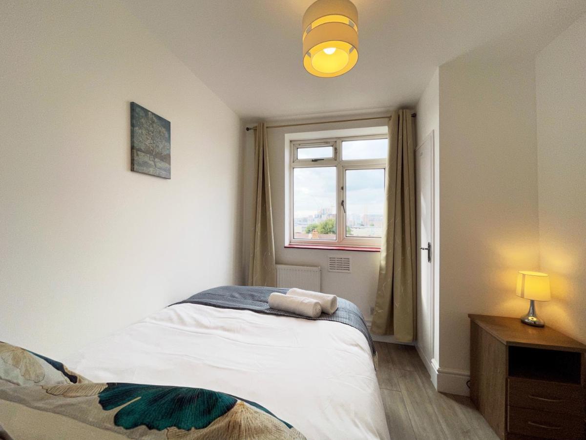 Sophie Place In Vauxhall - 3 Double Beds, 1 Sofa Bed, Spacious Appartement
